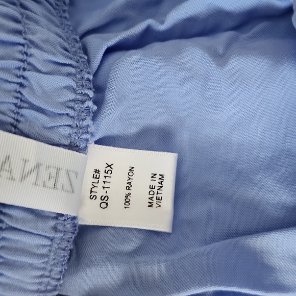 Zenana maxi skirts. I have two size 1X in Blue. One in orig pkg. One XL Rose - Picture 5 of 6